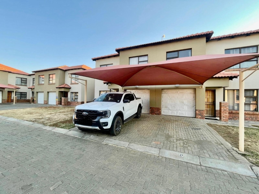 3 Bedroom Property for Sale in Waterval East North West